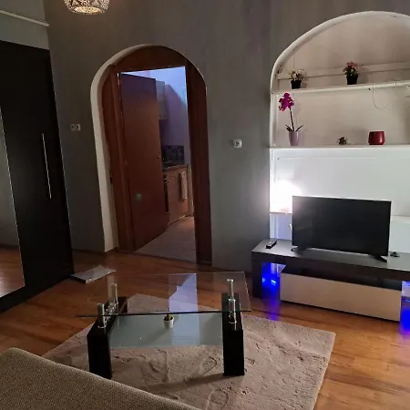 Calm * بودابست